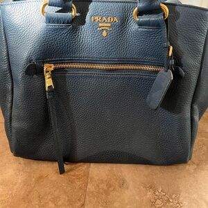 PRADA - BAG